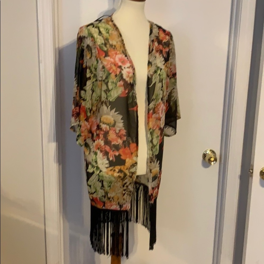 🛒Shawl, jacket, cover top. Size M.